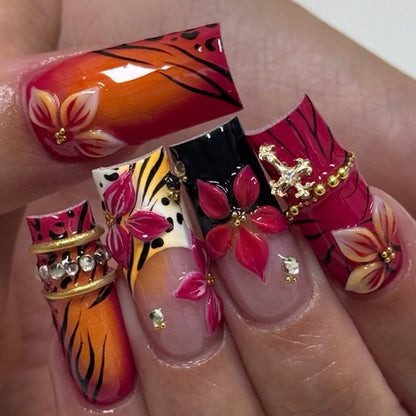 Aufwendiges Press-On Nagelkunst Set