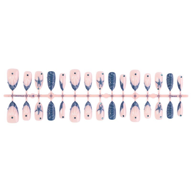 Künstliches Nagelset mit eleganten 3D-Motiven Brehn