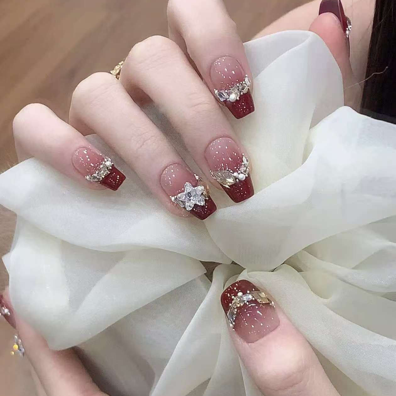 Dekorative Glitter Press-On Nagelset Brehn