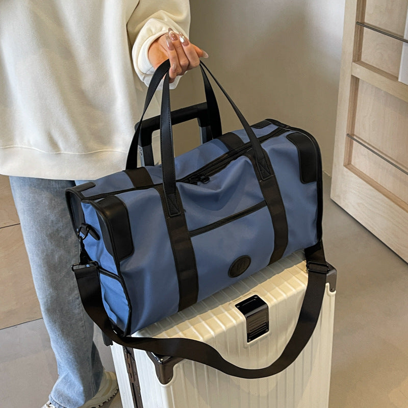 Sportliche Freizeit-Duffel-Tasche mit Strapazierfähigem Material und Verstellbarem Schultergurt Brehn