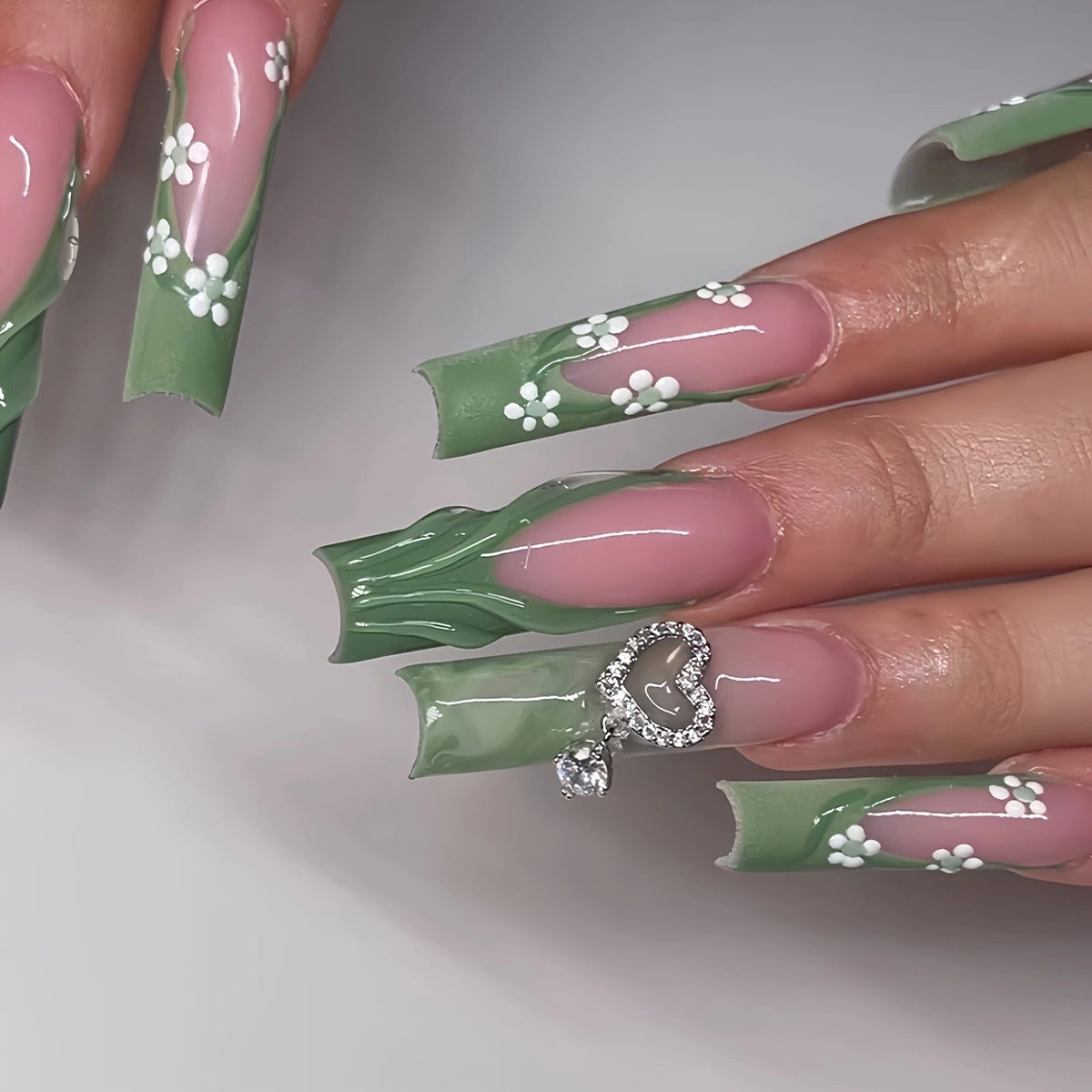 Florale 3D dekorative Nagelkunst Brehn