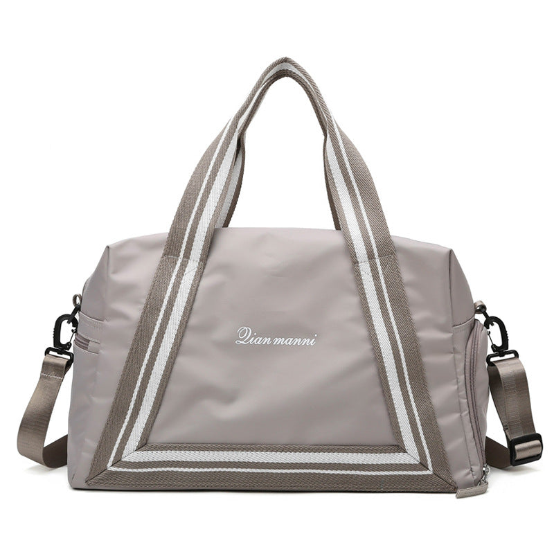 Stylischer Multifunktionaler Fitness-Duffel