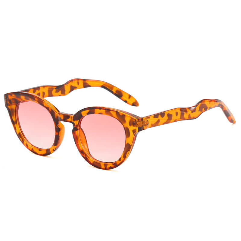 Damen modische Sonnenbrille mit feline Features Brehn