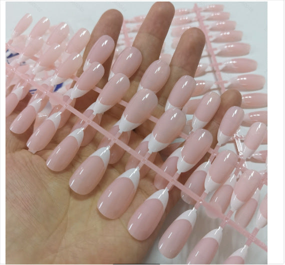 Stylische Press-On Nagelspitzen Brehn