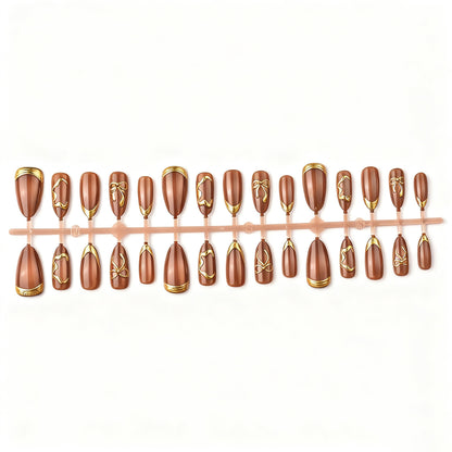 Dekorativer Metallic-Akzent Press-On-Nagelset