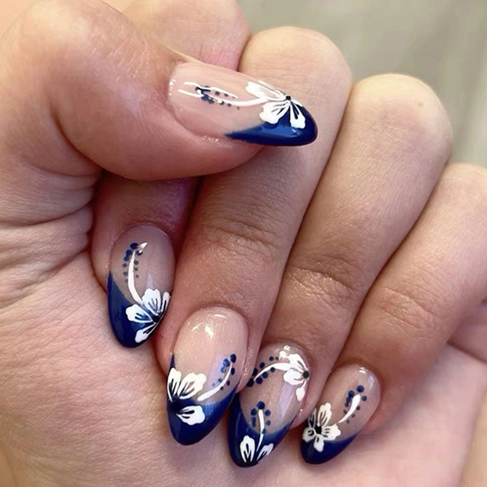 Blumige Eleganz Acryl Nagelkunst Brehn