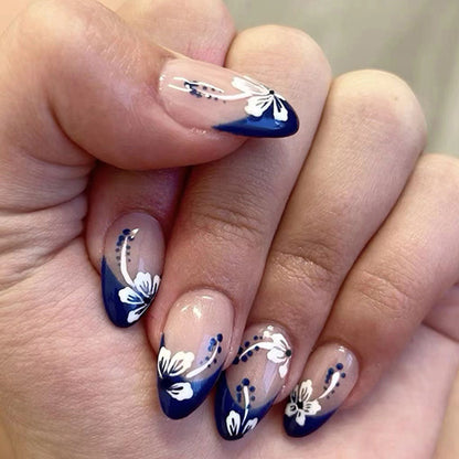 Blumige Eleganz Acryl Nagelkunst Brehn