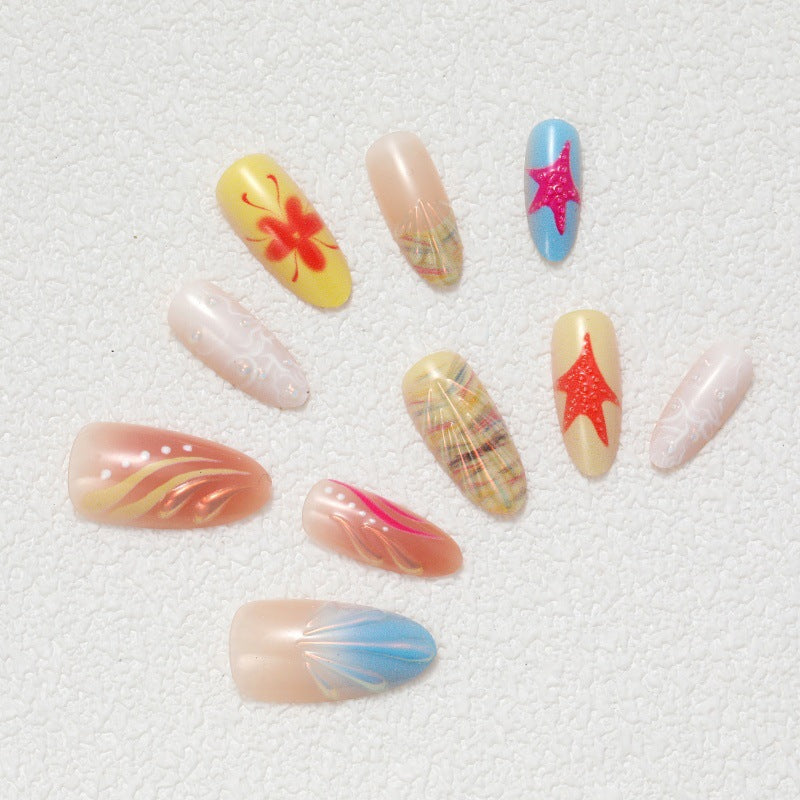 Kunstvolle Nagelspitzen Design Brehn