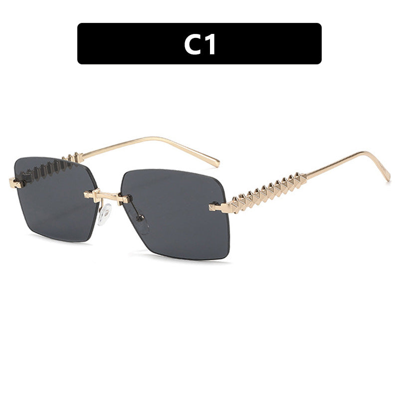 Damen modische Sonnenbrille mit einzigartigem und verzierendem Rahmen Brehn