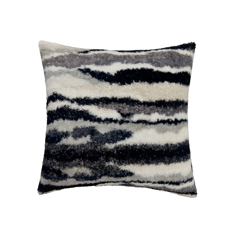 Quadratischer Kunstfell‑Zierkissenbezug mit Aquarell‑Zebrastreifen, hochflorig und verdecktem Reißverschluss Brehn