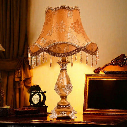Vintage florale Tischlampe