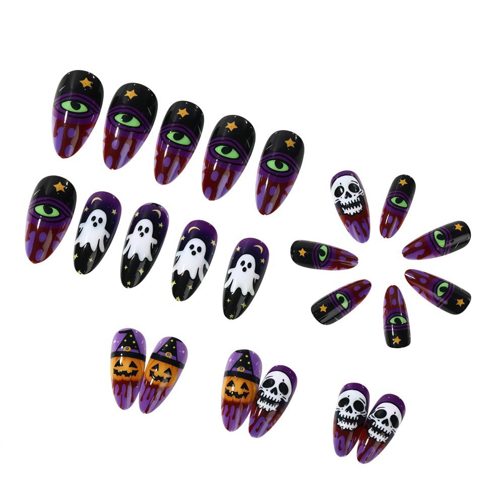Kunstnägel im kreativen Halloween-Stil Brehn