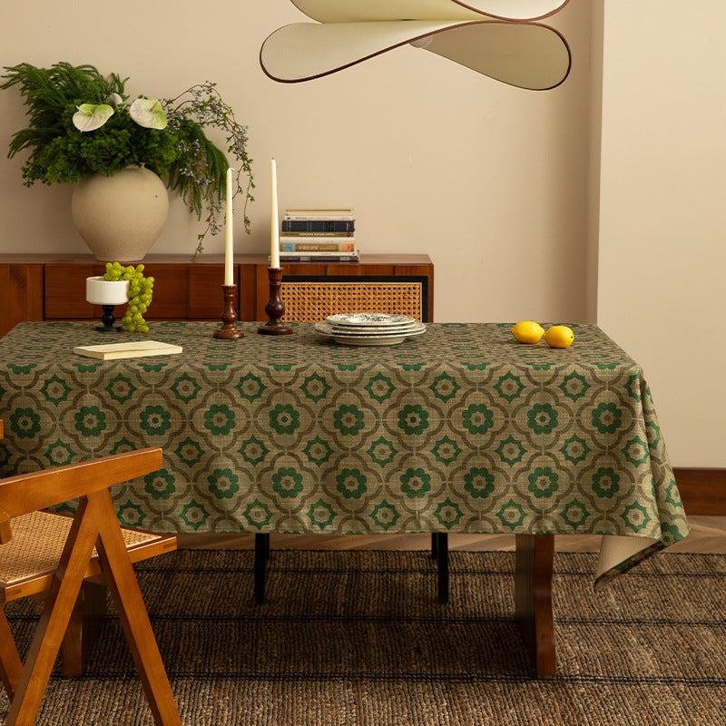 Rechteckige Tischdecke aus Baumwoll‑Leinenmischung mit ornamentaler Jacquardstruktur Brehn