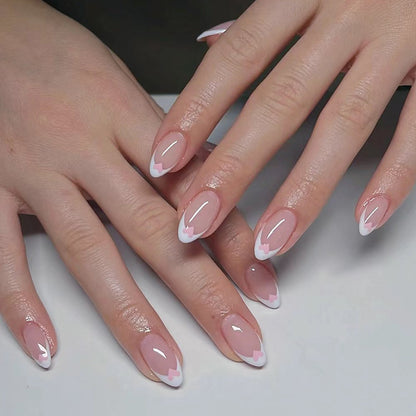 Stylisches Press-On Nagel-Set mit eleganten Glitzerakzenten Brehn