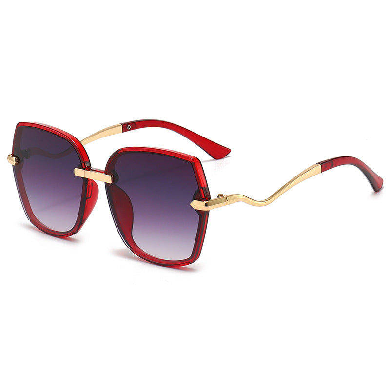 Übergroße geometrische Sonnenbrille moderner Look