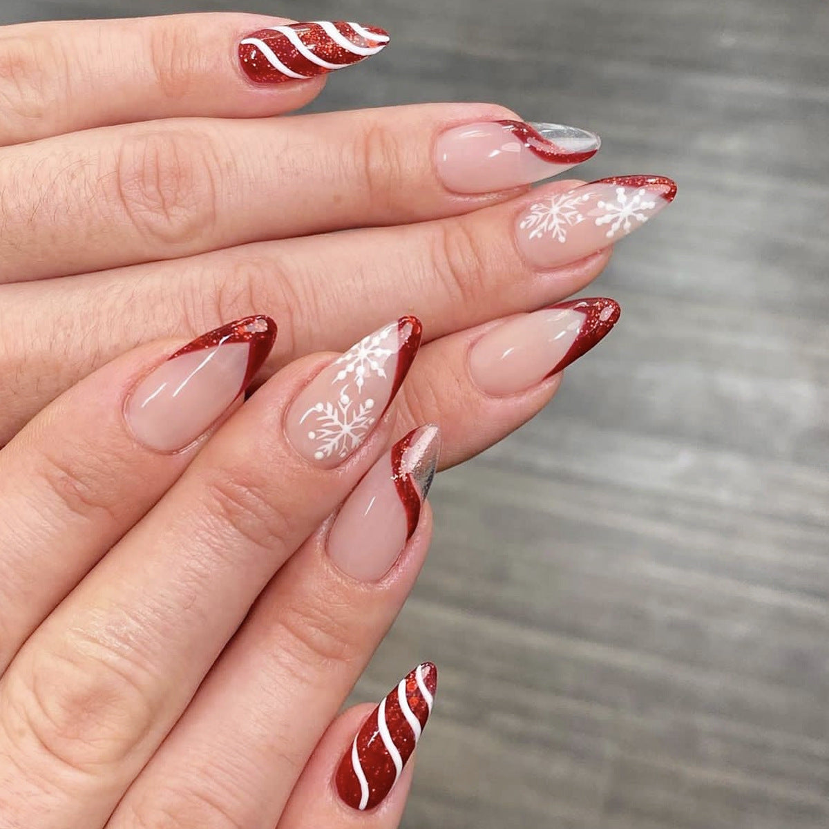 Festliche Feiertags-Themen-Nagelkunst Brehn