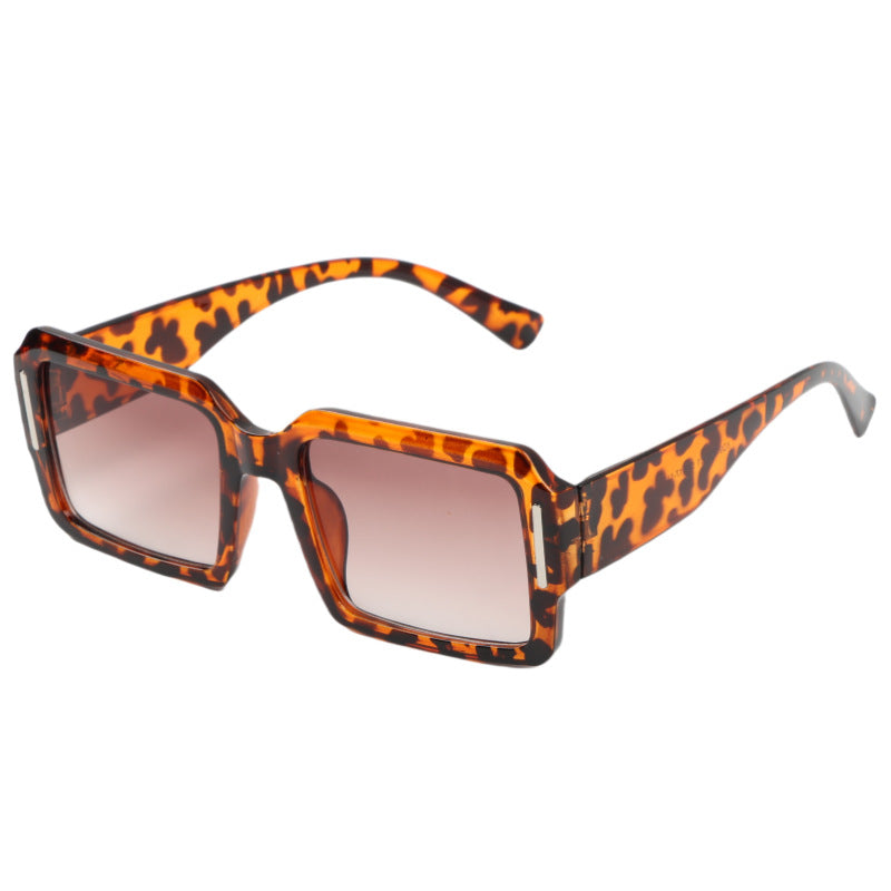 Damen modische quadratische Sonnenbrille im minimalistischen Design Brehn