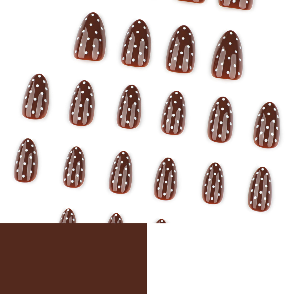 Kunstvolle Nagelkunst mit Punkten Brehn