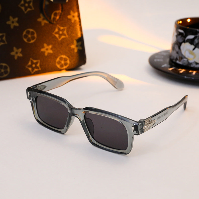 Damen elegante rechteckige Sonnenbrille mit speziellem Rahmen Brehn