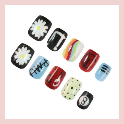 Kunstnagelset mit kreativen und bunten Designs Brehn