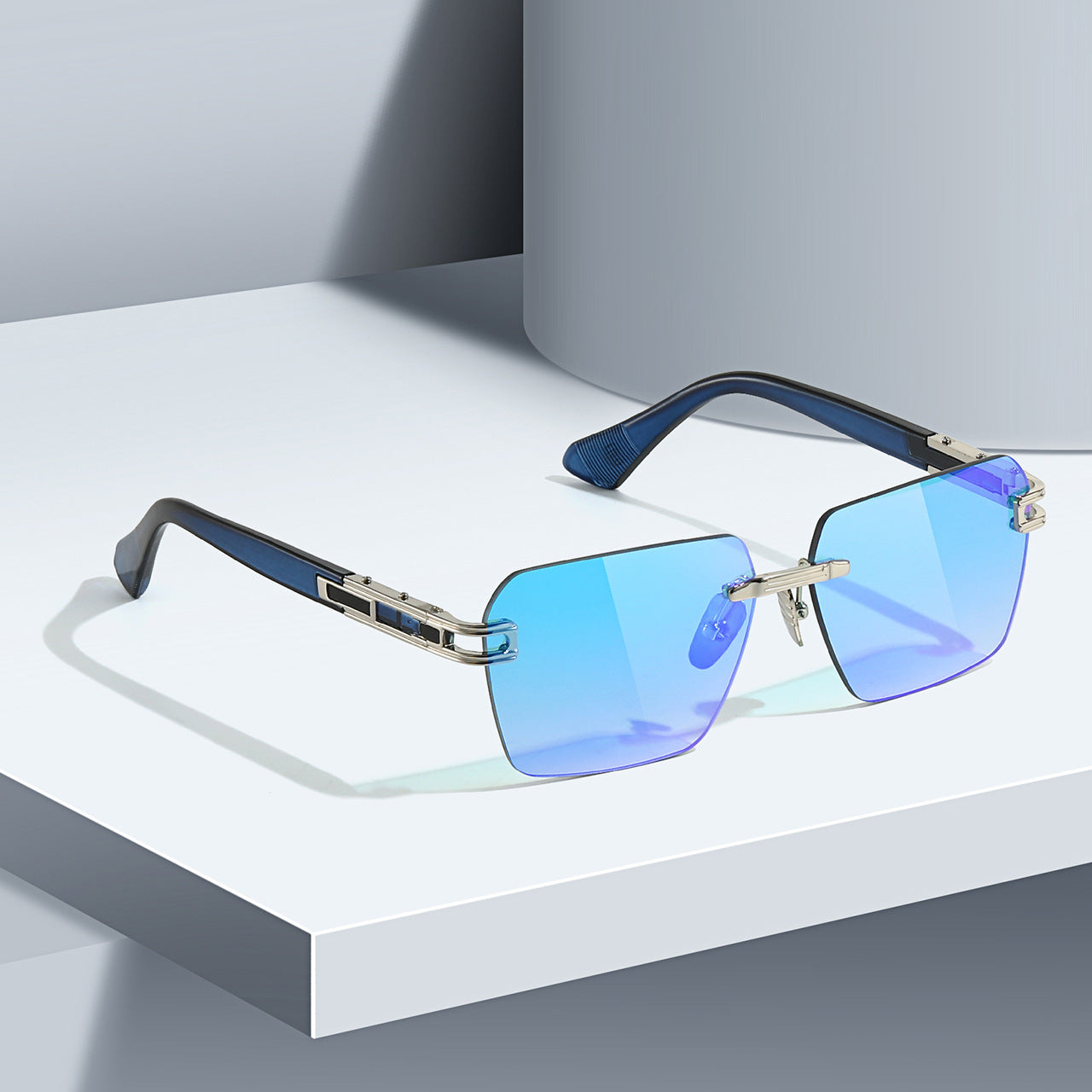 Fashion-Forward Übergroße Quadratische Sonnenbrillen Brehn