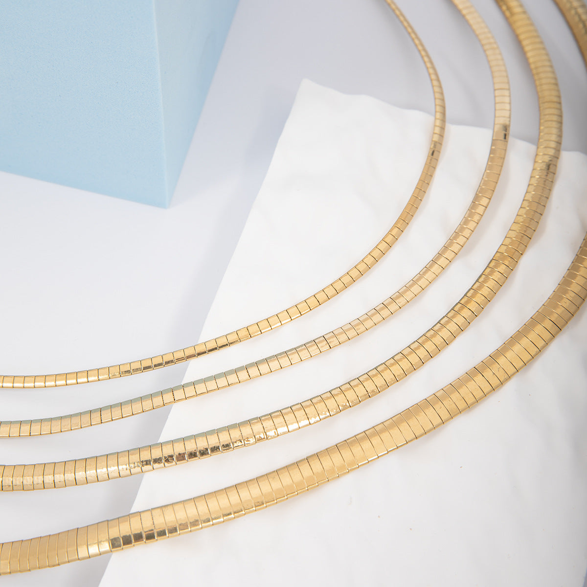 Elegante Statement Draht Choker Brehn