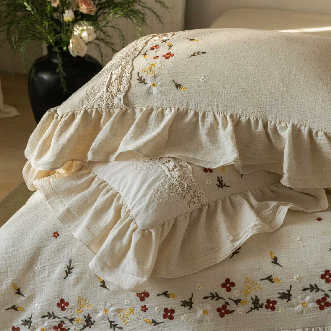 Bestickte Vintage-Look Leinenmischung Bettbezug Set mit Rüschensaum Spitze Bettrand & Kissenbezüge