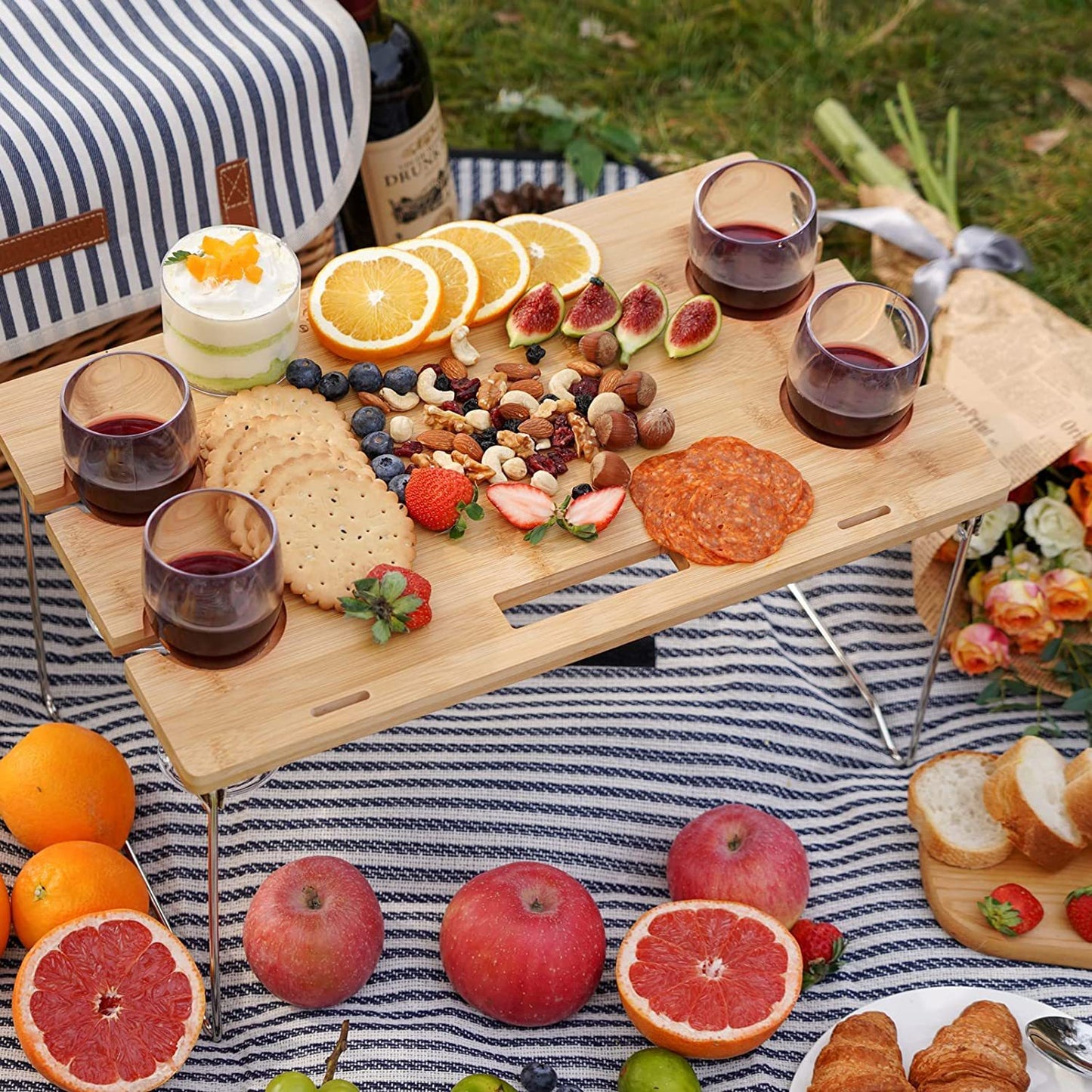 Damen Picknickkorb mit integriertem Geschirrset und stilvollem Klapptisch Brehn
