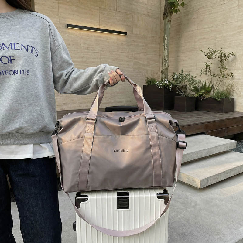 Multifunktionale Sport- Und Reisetasche Mit Strukturierter Oberfläche Brehn