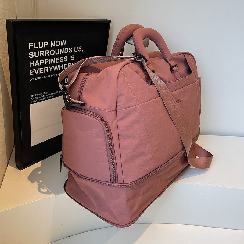Stilvolle Sport- Und Reisetasche Mit Geräumigem Innenfach Brehn