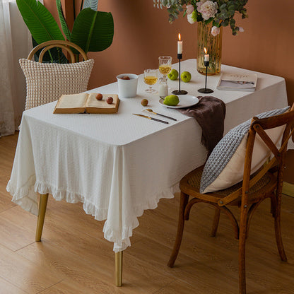 Leichte Baumwoll‑Gaze Tischdecke mit Volant und natürlicher Struktur Brehn