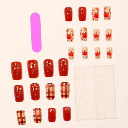 Künstlerische herbstliche Nagelkunstverlängerungen Brehn