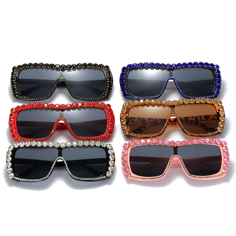 Damen extravagante Sonnenbrille mit funkelnden Akzenten Brehn