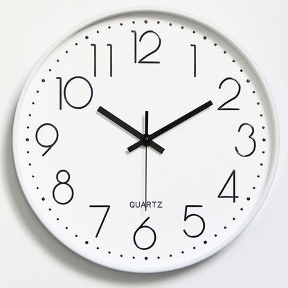 Wanduhr im minimalistischen Design Brehn