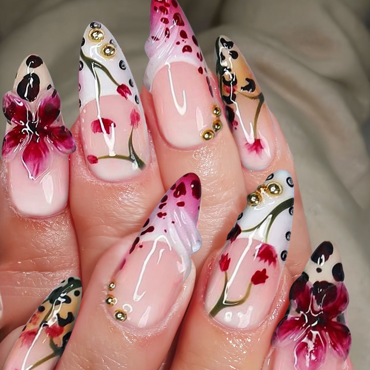 Floral Design Stiletto Press-On Nail Art Brehn