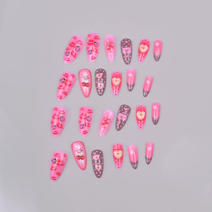 Romantisches Thema Press-On Nagelset Brehn