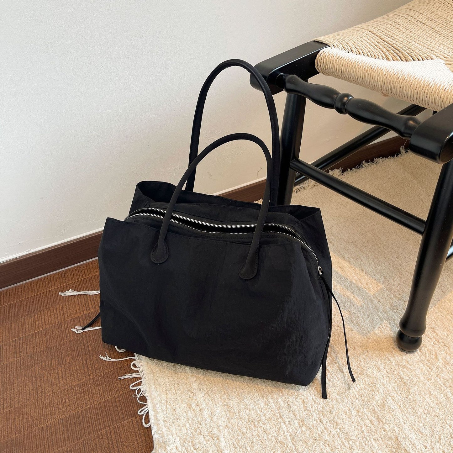 Elegante und Multifunktionale Handtasche Brehn