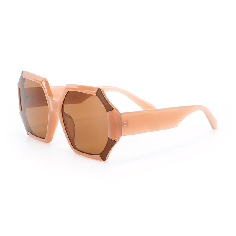 Damen modische Sonnenbrille mit facettiertem Rahmen Brehn