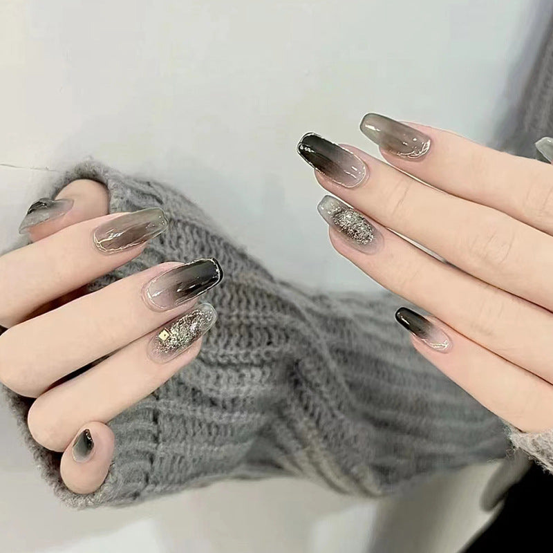 Stylische Acryl-Nagelkunst Brehn