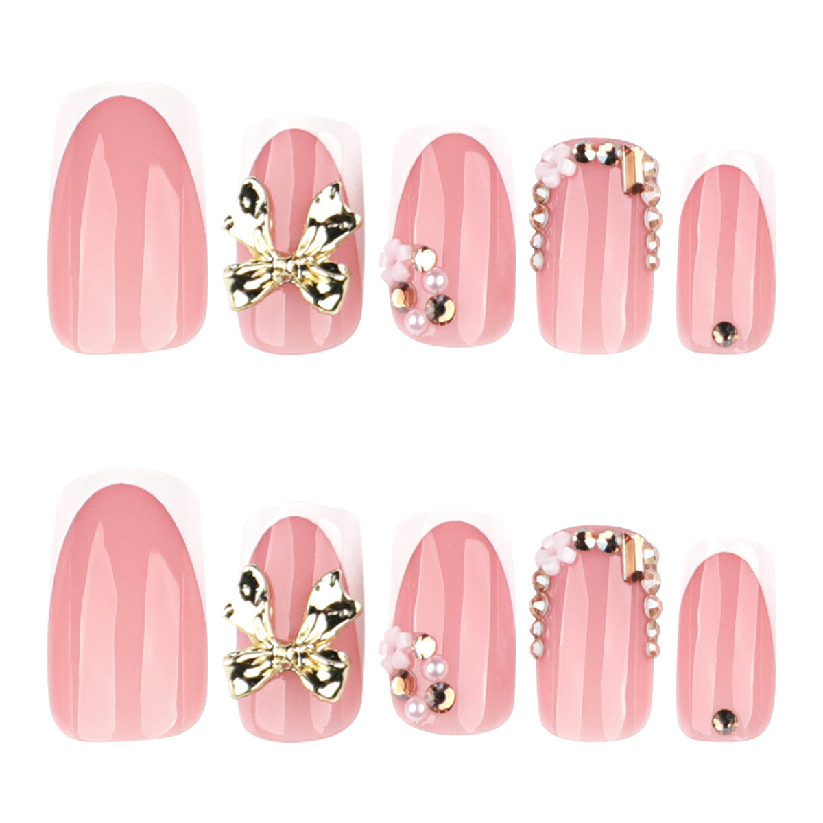 Elegante Nagelverlängerungen mit französischer Spitze und dekorativen Akzenten Brehn