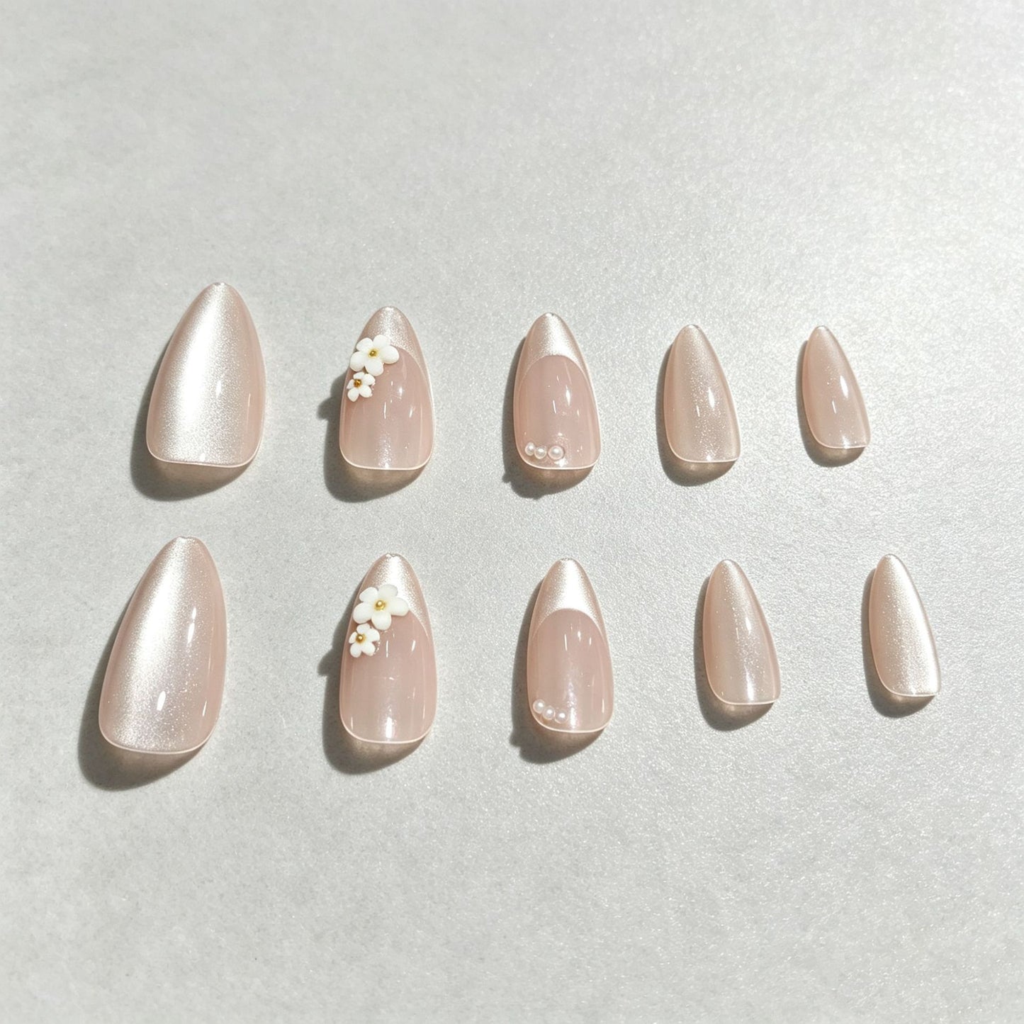 Elegante Blumen Nageldesign Press-On Tipps Brehn