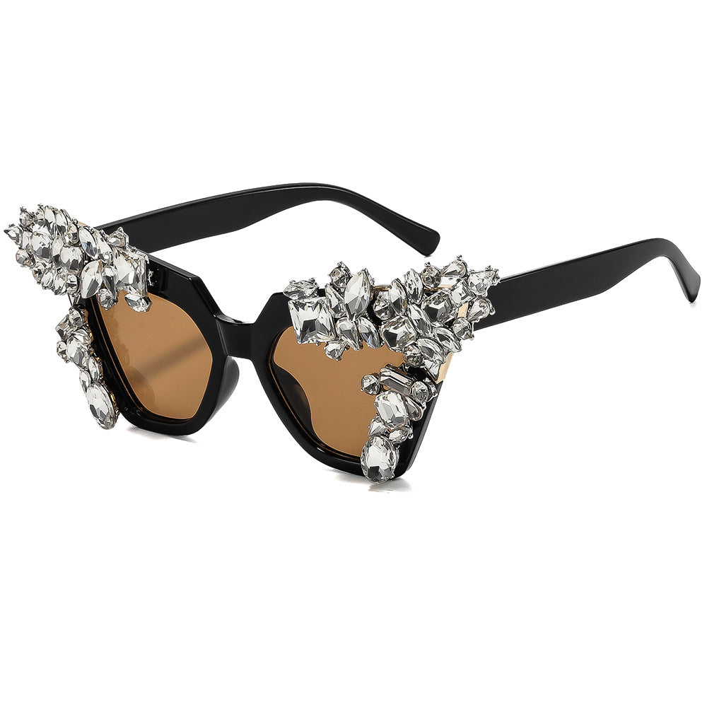 Damen glamouröse Cat-Eye-Sonnenbrille mit extravagantem Kristallbesatz Brehn