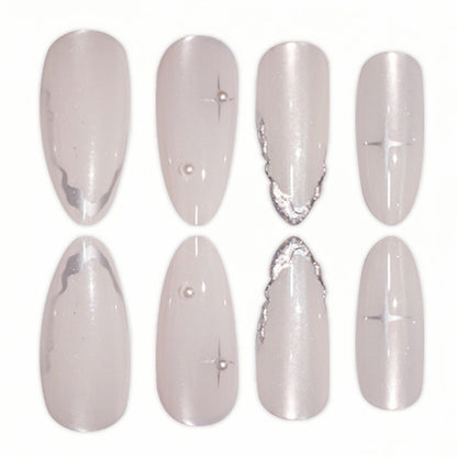 Elegante Stiletto Nagelkunstverlängerungen mit silbernen Akzenten Brehn