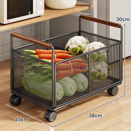 Rollwagen aus Mesh mit Holzgriffen