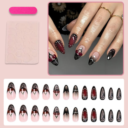 Kunstnagelset mit verspielten Frucht- und Blumendesigns Brehn