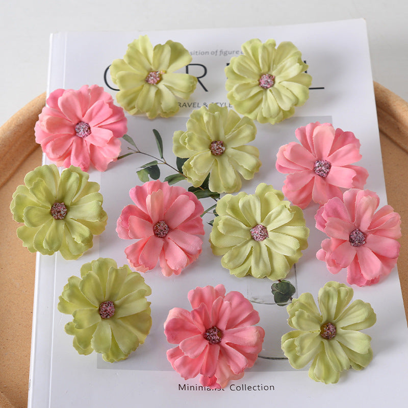 Elegante Stoffblumen-Haarklammer