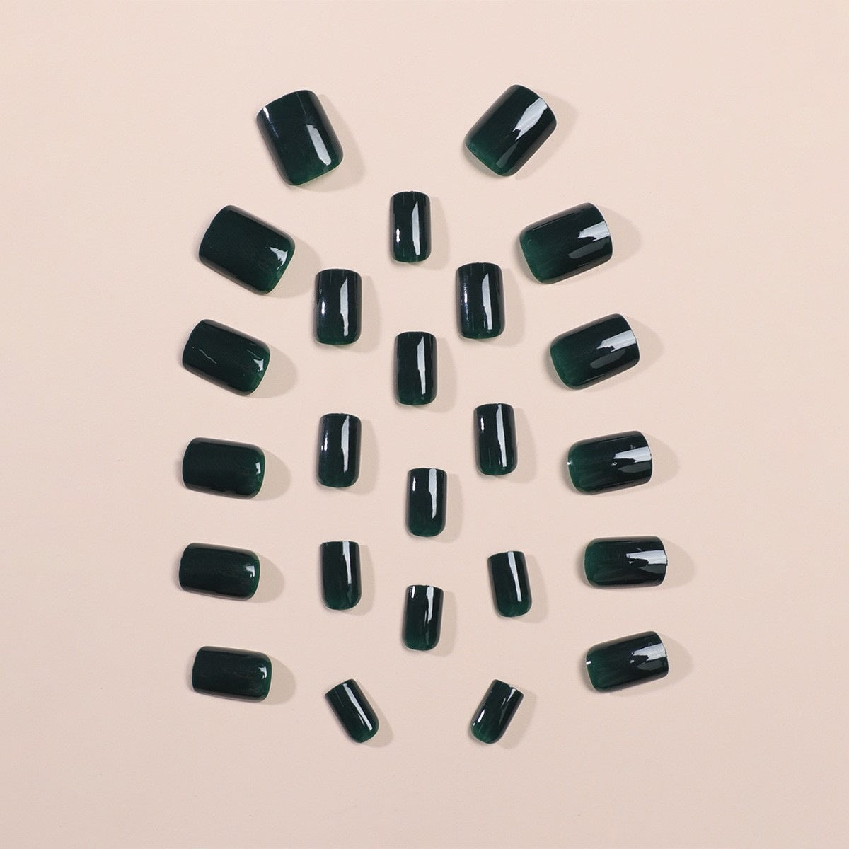 Hochwertiges Kunstnagelset mit glänzendem Finish und einfacher Anwendung Brehn