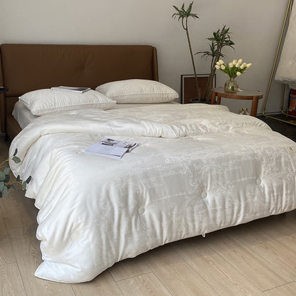 Extraleichte Satin-Jacquard-Steppdecke mit dezenter Knopfsteppung