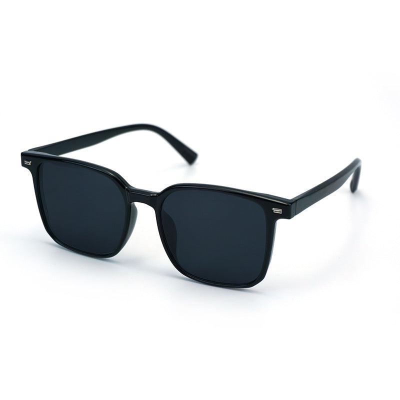 Damen Quadratische Sonnenbrille mit modernen Akzenten Brehn