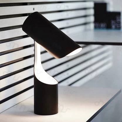 Moderne gebogene Schreibtischlampe